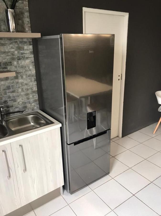 Adventure Apartment - Colchester - 5Km From Elephant Park Buitenkant foto