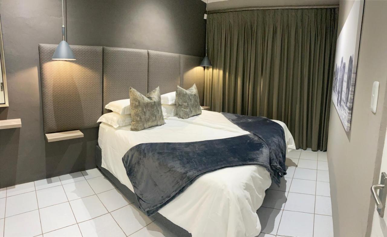 Adventure Apartment - Colchester - 5Km From Elephant Park Buitenkant foto